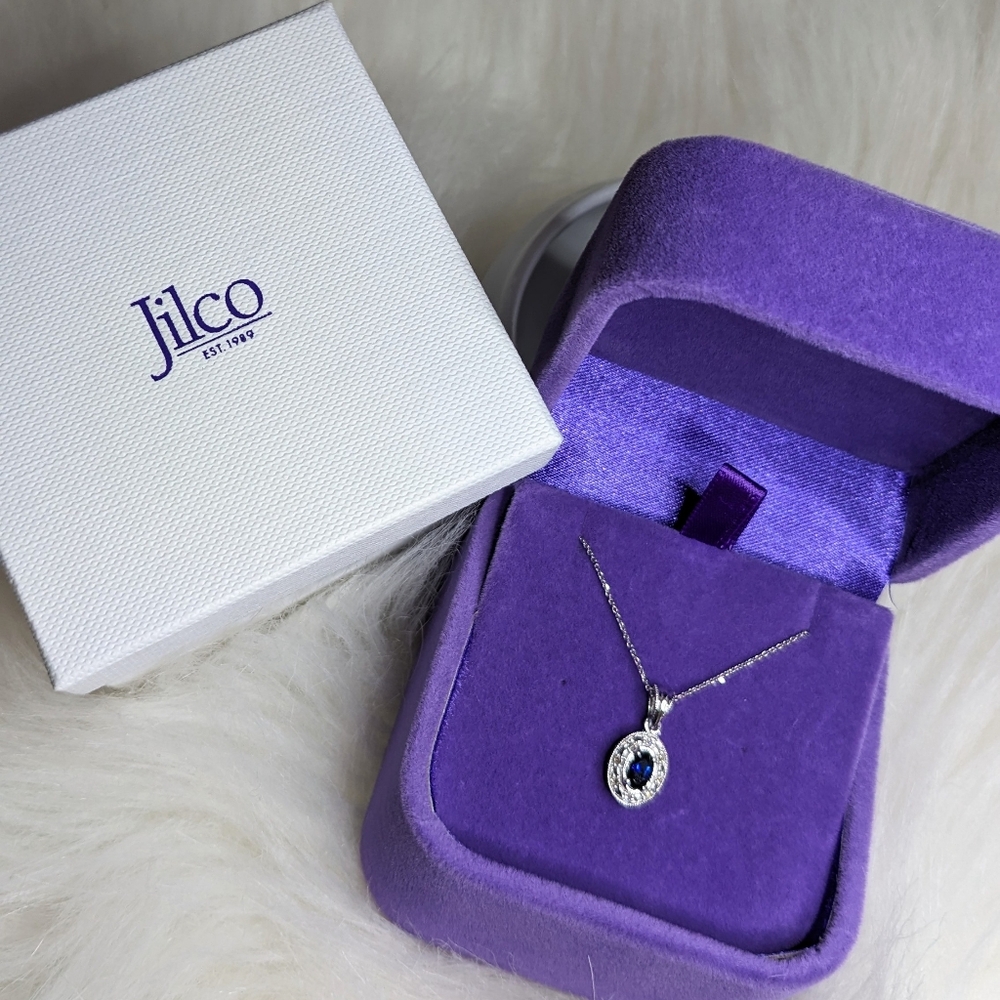 NWOT Jilco Blue Sapphire necklace in 18 inches 14k white gold.
